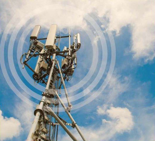 Pylône de télécommunication